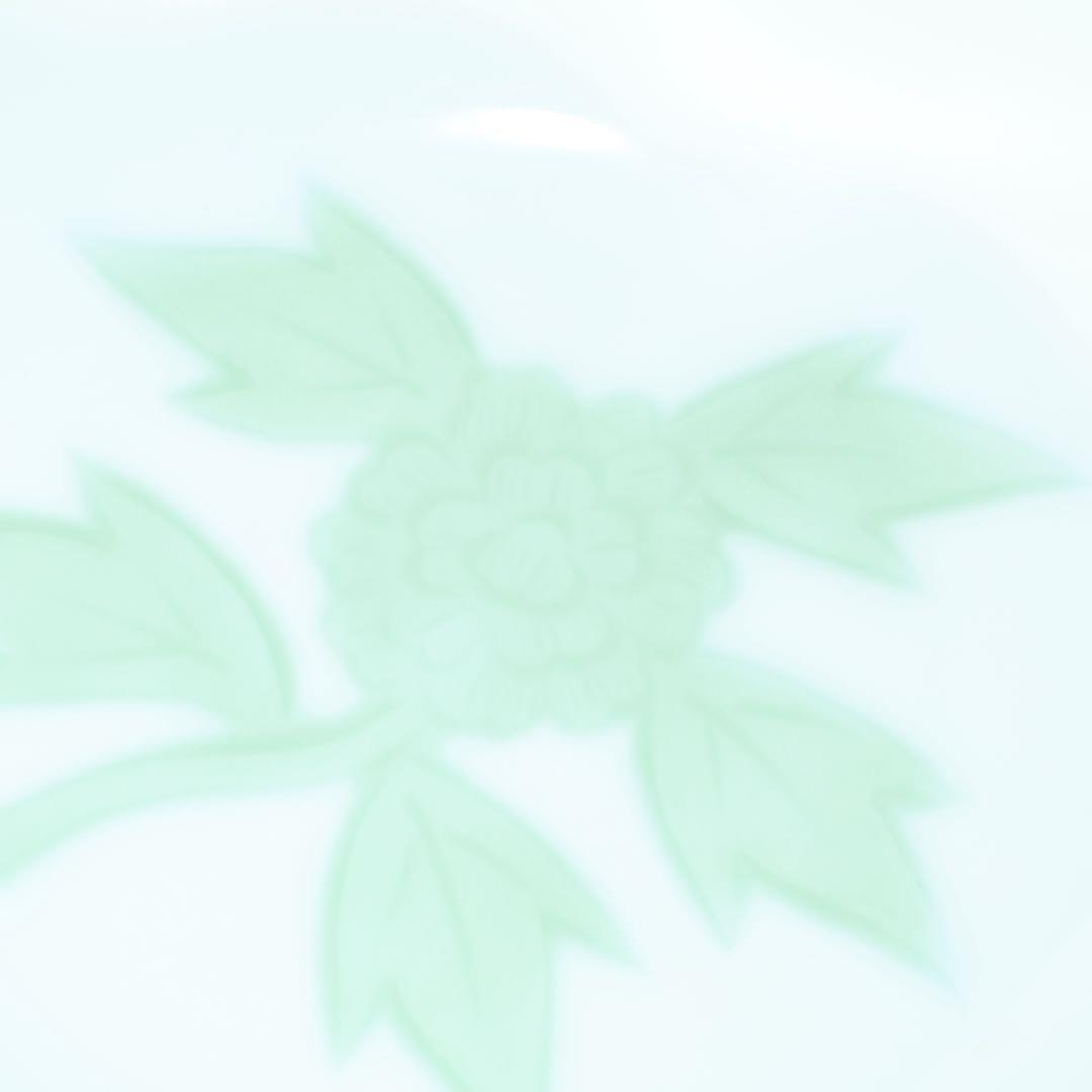 人間国宝 井上萬二 白磁緑釉牡丹彫文　鉢　菓子器　共箱　R1525ダN2