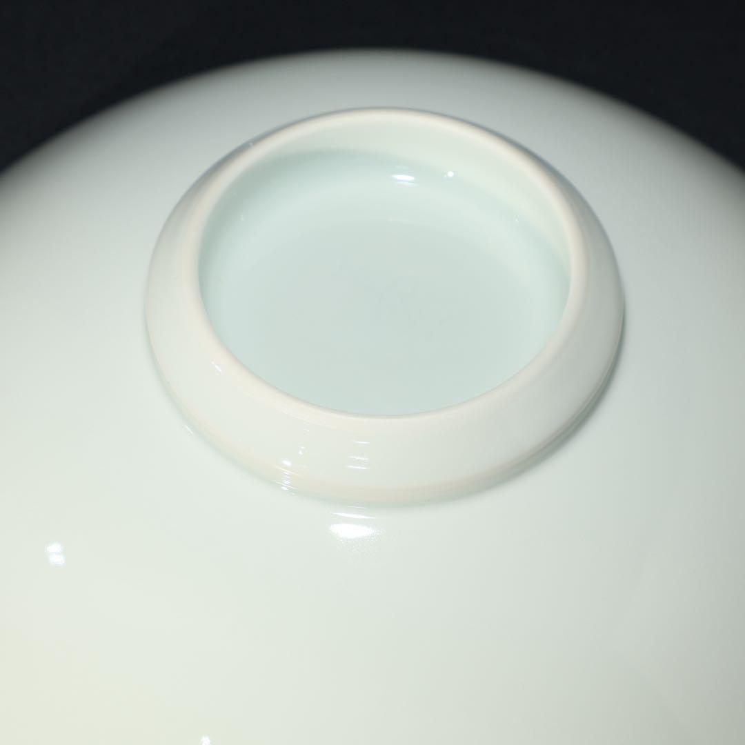 人間国宝 井上萬二 白磁緑釉牡丹彫文　鉢　菓子器　共箱　R1525ダN2