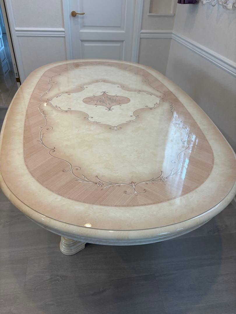 サルタレッリ社　ベルサイユシリーズダイニングテーブル