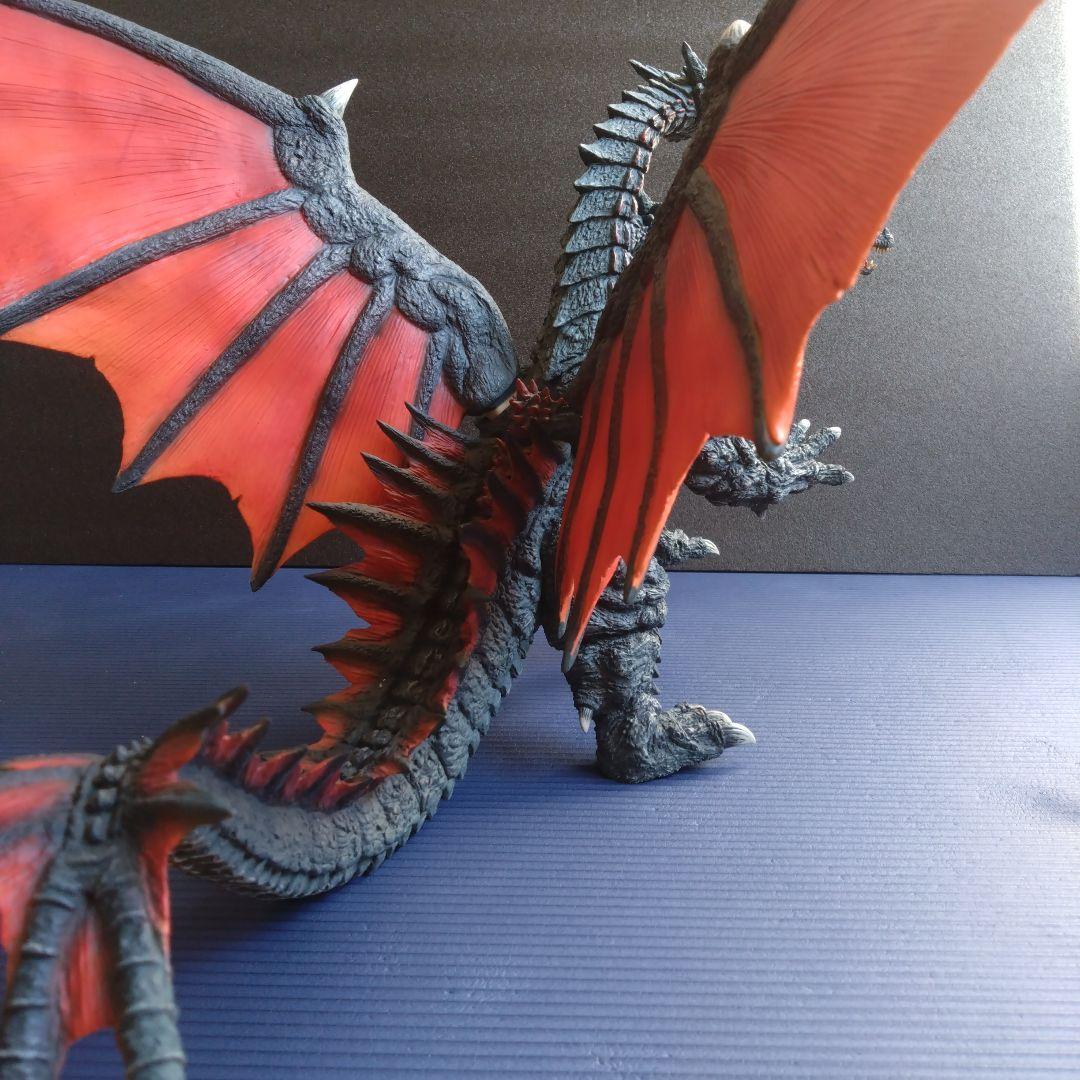 デスギドラ　フィギア