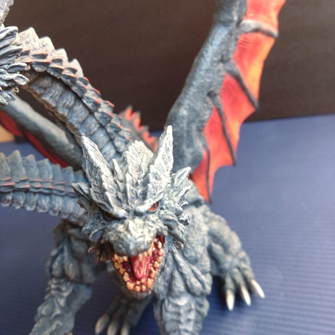 デスギドラ　フィギア