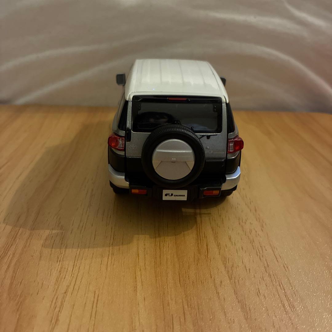 トヨタ】FJクルーザーミニチュアモデル 非売品 - メルカリ
