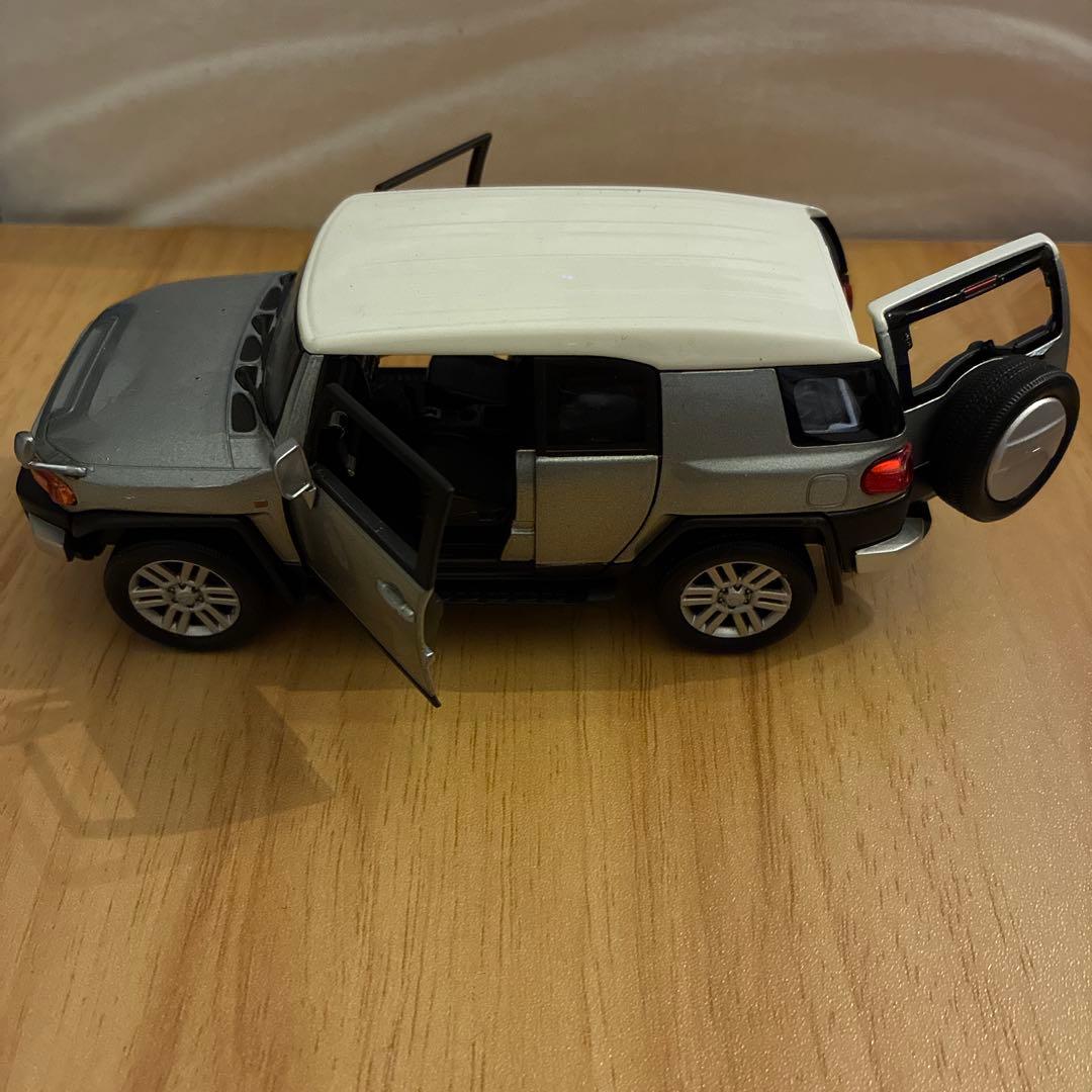 トヨタ】FJクルーザーミニチュアモデル 非売品 - メルカリ