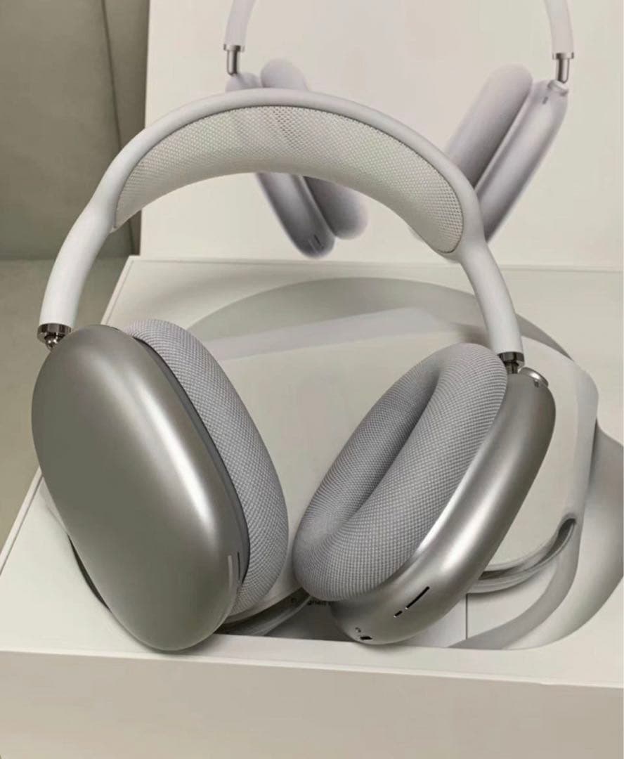 Apple AirPods Max ワイヤレスヘッドホン シルバー A97465354