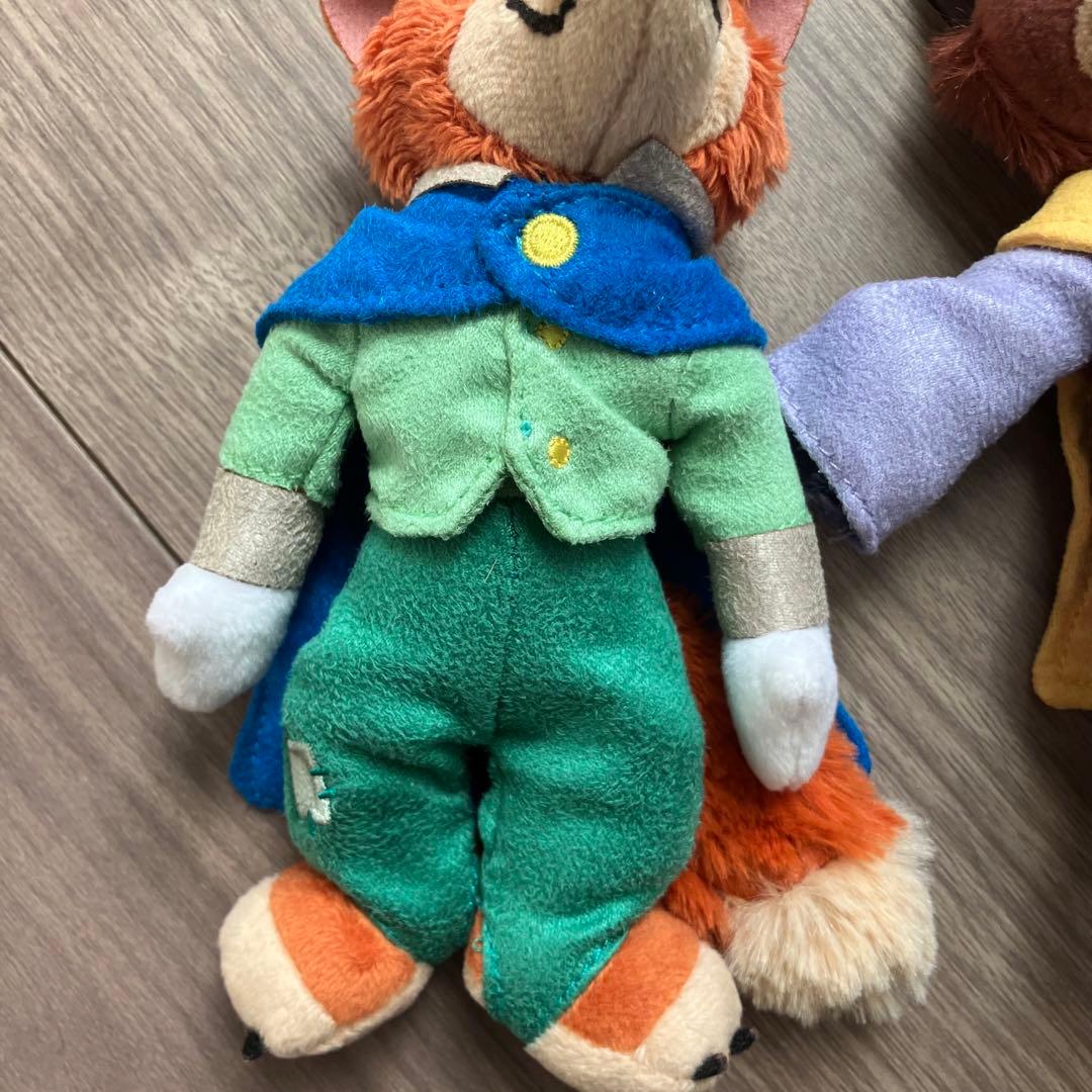 ディズニーストア ファウルフェロー ギデオン ぬいぐるみバッジ