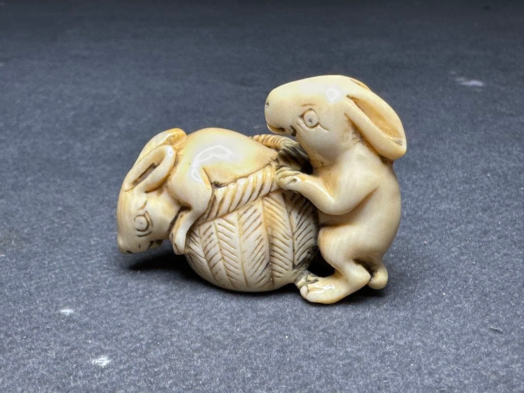 極上 根付 天然素材 アンティーク 骨董 飾り物 古美術品 置物 細密細工