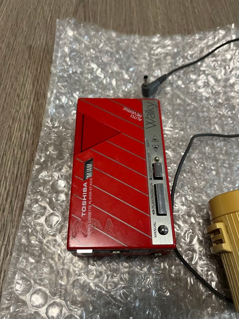 TOSHIBA Walky カセットプレーヤー レッド TOSHIBA】東芝Walky KT-RS30