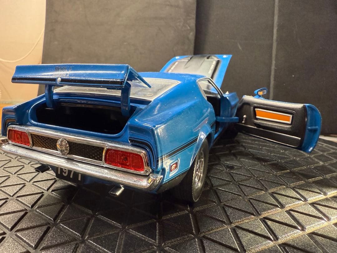 ジャンク 1/18 フォードムスタング ミニカー - メルカリ