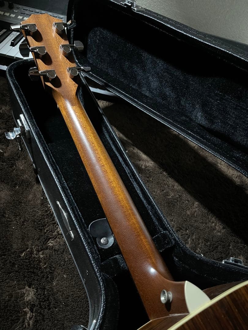 Taylor 214 ハードケース付き