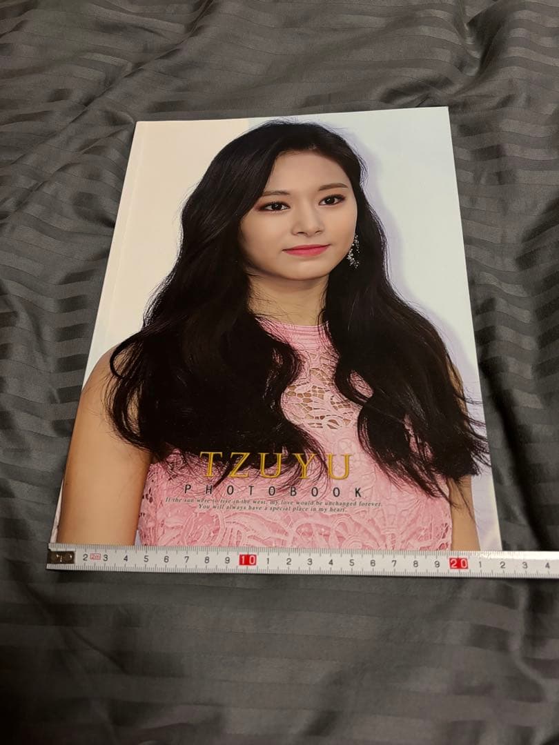 TWICE ツウィ 写真集 Yes, I am Tzuyu 1stフォトブック TWICE ツウィ