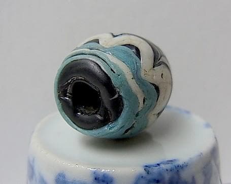 ☆G2703☆古代とんぼ玉 (A47) イスラム大粒 ガラスビーズ かきあげ文様