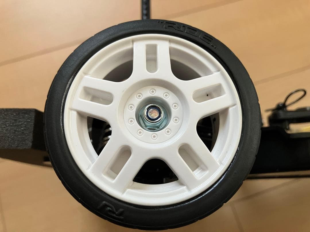 TT-02 シャーシのみ　オプションなし