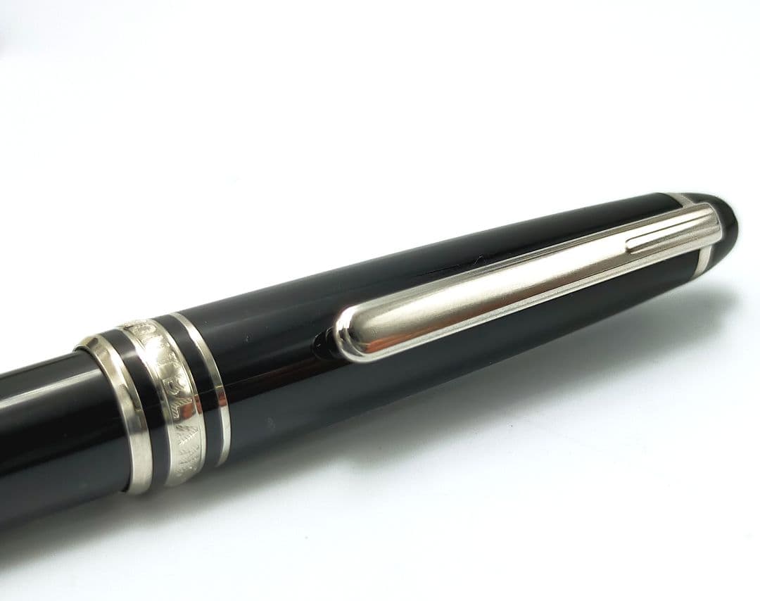 モンブラン P164 マイスターシュテュック プラチナライン ボールペン 箱付
