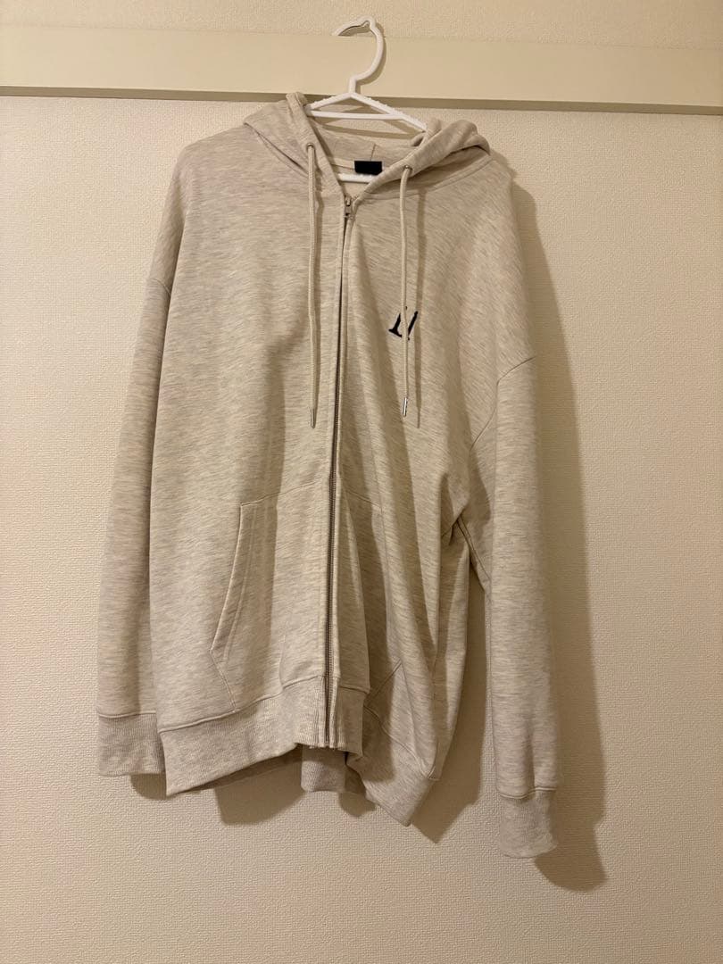 アイドル G-DRAGON UBERMENSCH HOODIE