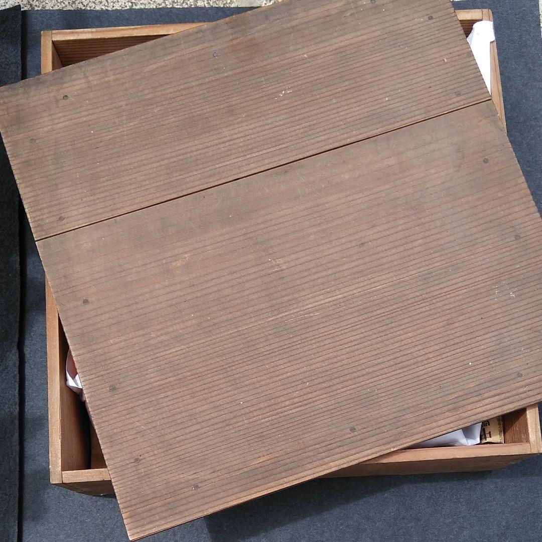 古伊万里線描菊花紋隅切り角皿