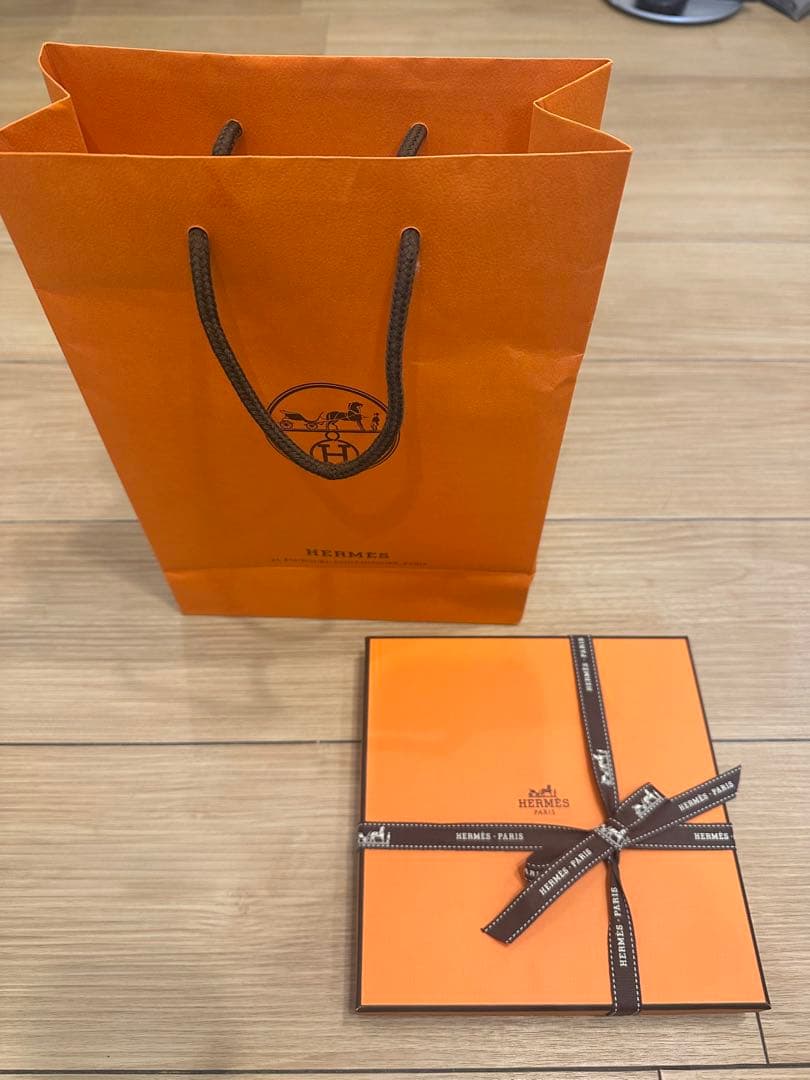 HERMES オレンジ タオルハンカチ ギフトボックス付き エルメス