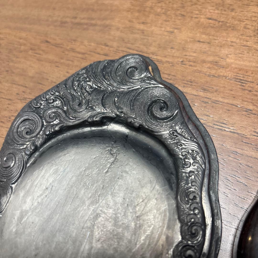 装飾的な硯　端渓硯？