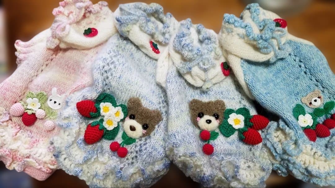 犬服♪手編み♪3名様オーダー受付終了致しましたm(__)m - メルカリ