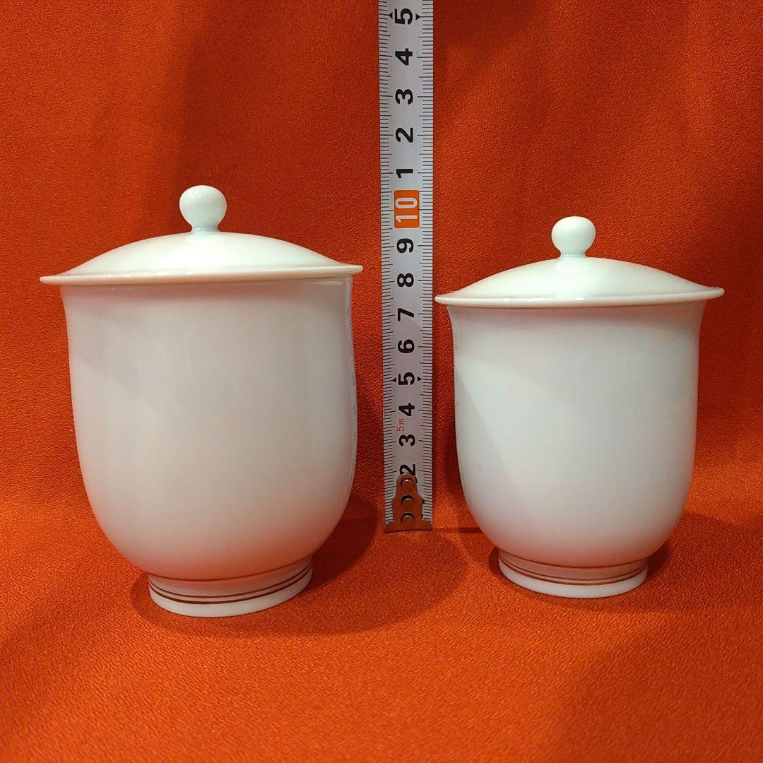 12代 柿右衛門 草花文 蓋付 夫婦湯呑 有田焼