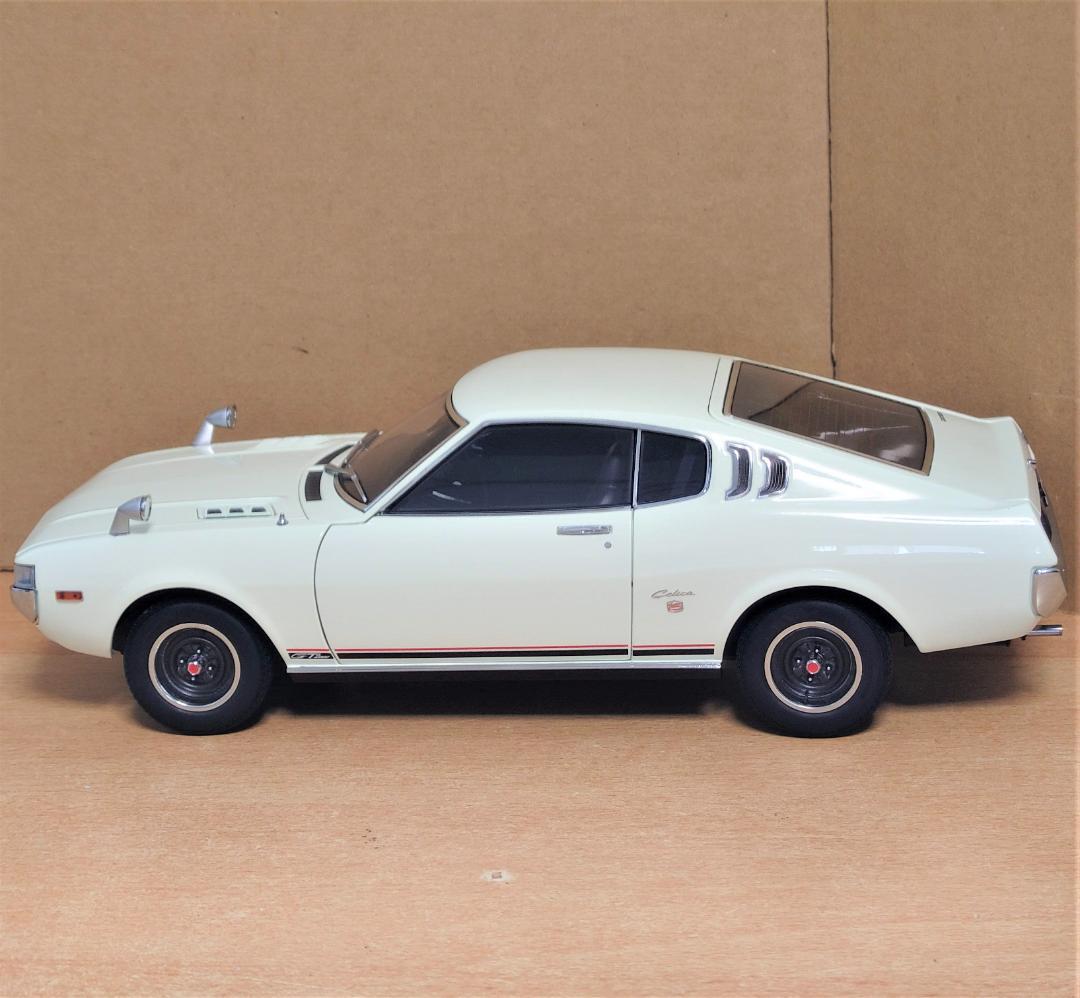 1/18 トヨタ セリカ リフトバック 2000GT 1973 オートアート製
