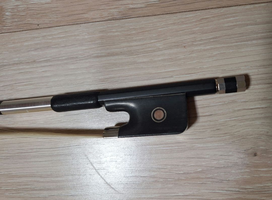 チェロ弓新品　4/4 カーボン