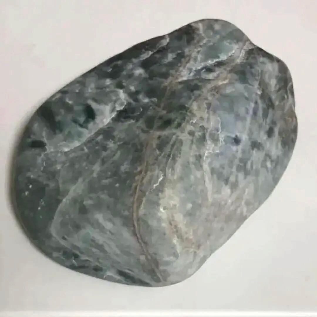 糸魚川翡翠 高透過 271g