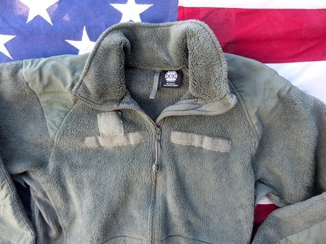 米軍実物 ポーラテックフリースジャケット S-R FG ECWCS 148 - メルカリ