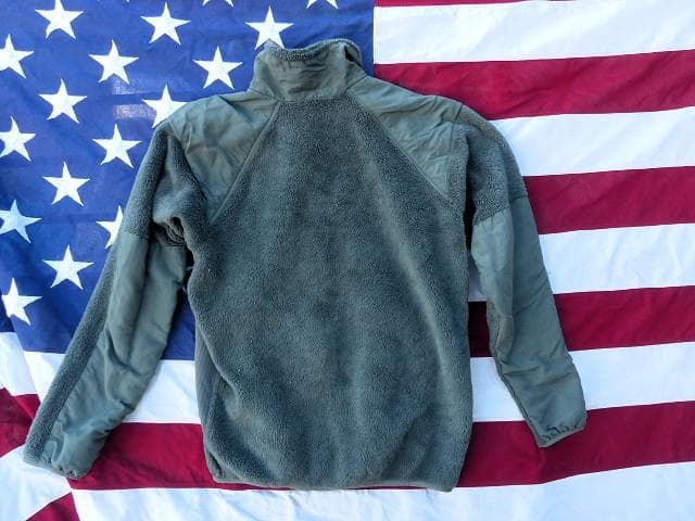 米軍実物 ポーラテックフリースジャケット S-R FG ECWCS 148 - メルカリ