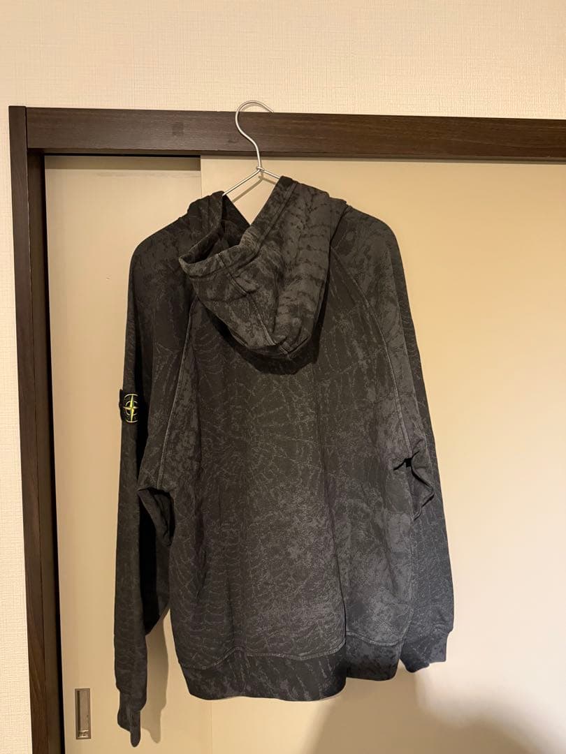 supreme×stone  パーカー