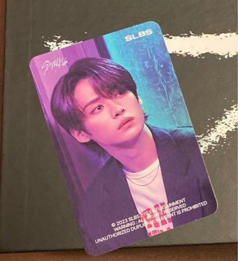 Galaxy × Stray Kids イヤホンケース SLBS スキズ - メルカリ