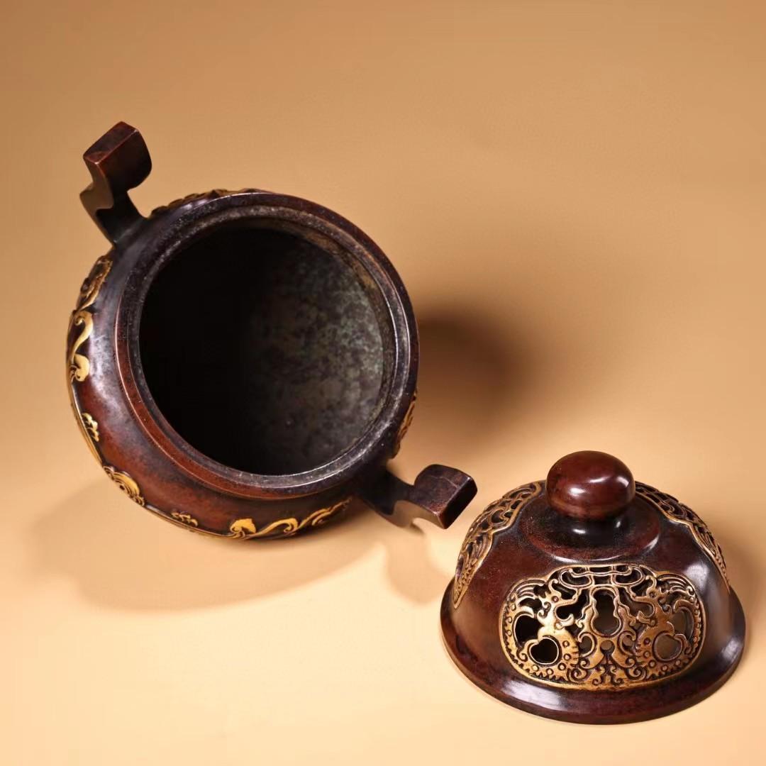 中国古美術・旧蔵鏨刻鎏金の獣面熏香炉・純赤銅