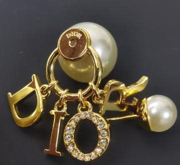 極美品 【Dior】 ロゴ ピアス