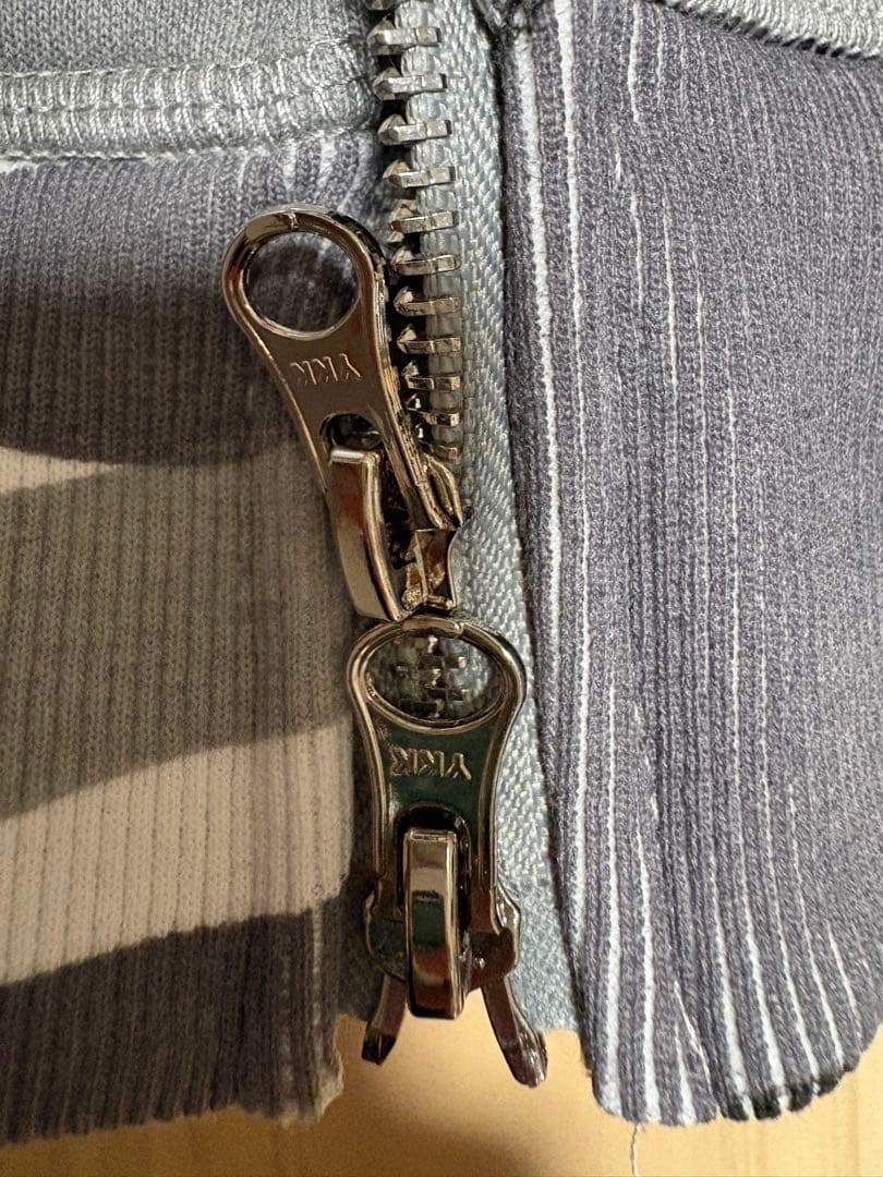 Corteiz グレー系迷彩 ジップアップパーカー