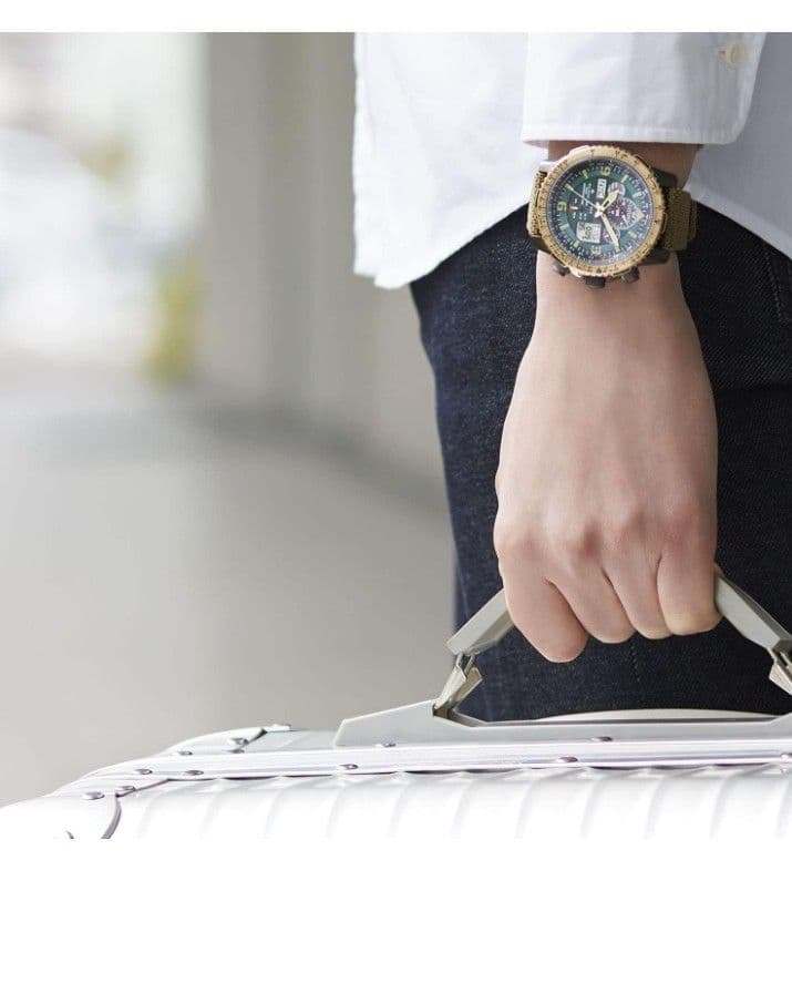 CITIZEN　腕時計　カーキ　新品未使用