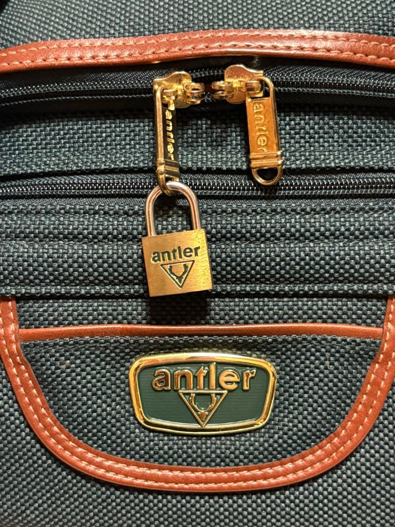 antler】英国ブランド アントラー ボストンバッグ ショルダー 鍵付き