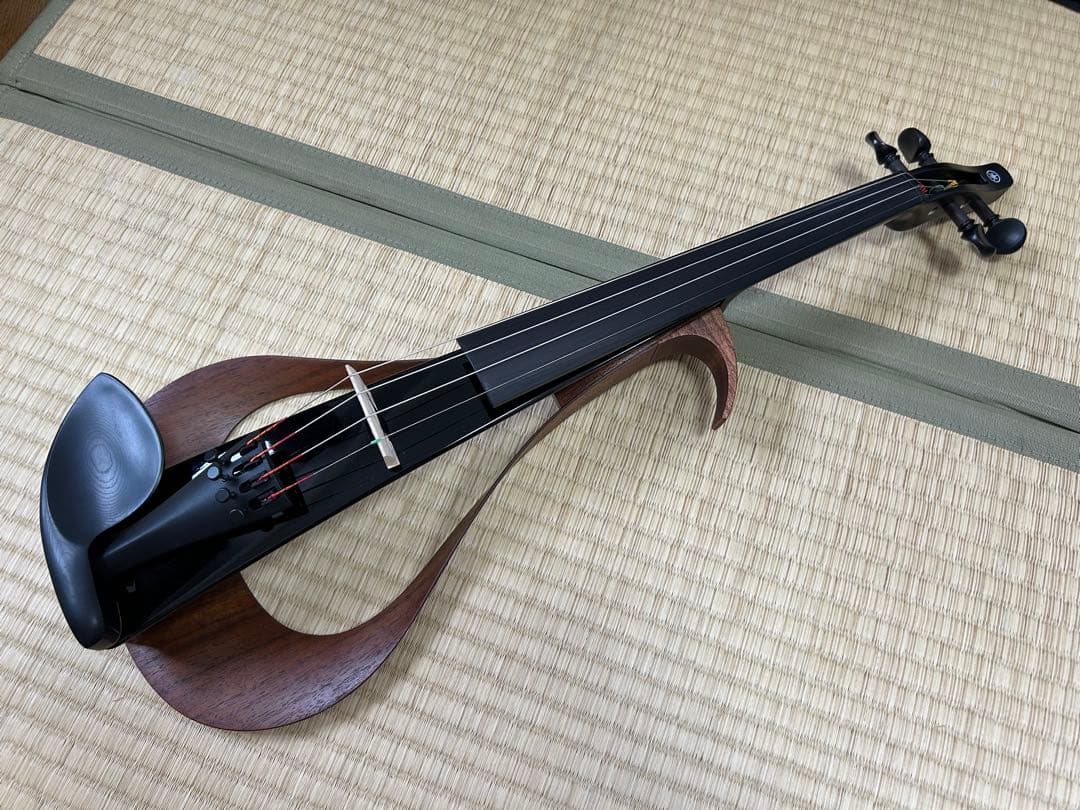 YAMAHA エレクトリックバイオリンYEV104BL・ケース付