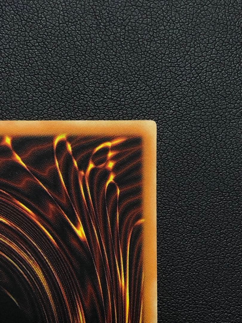 遊戯王 旧アジア版 異次元の女戦士 スーパーレア 1st DCR-027 英語