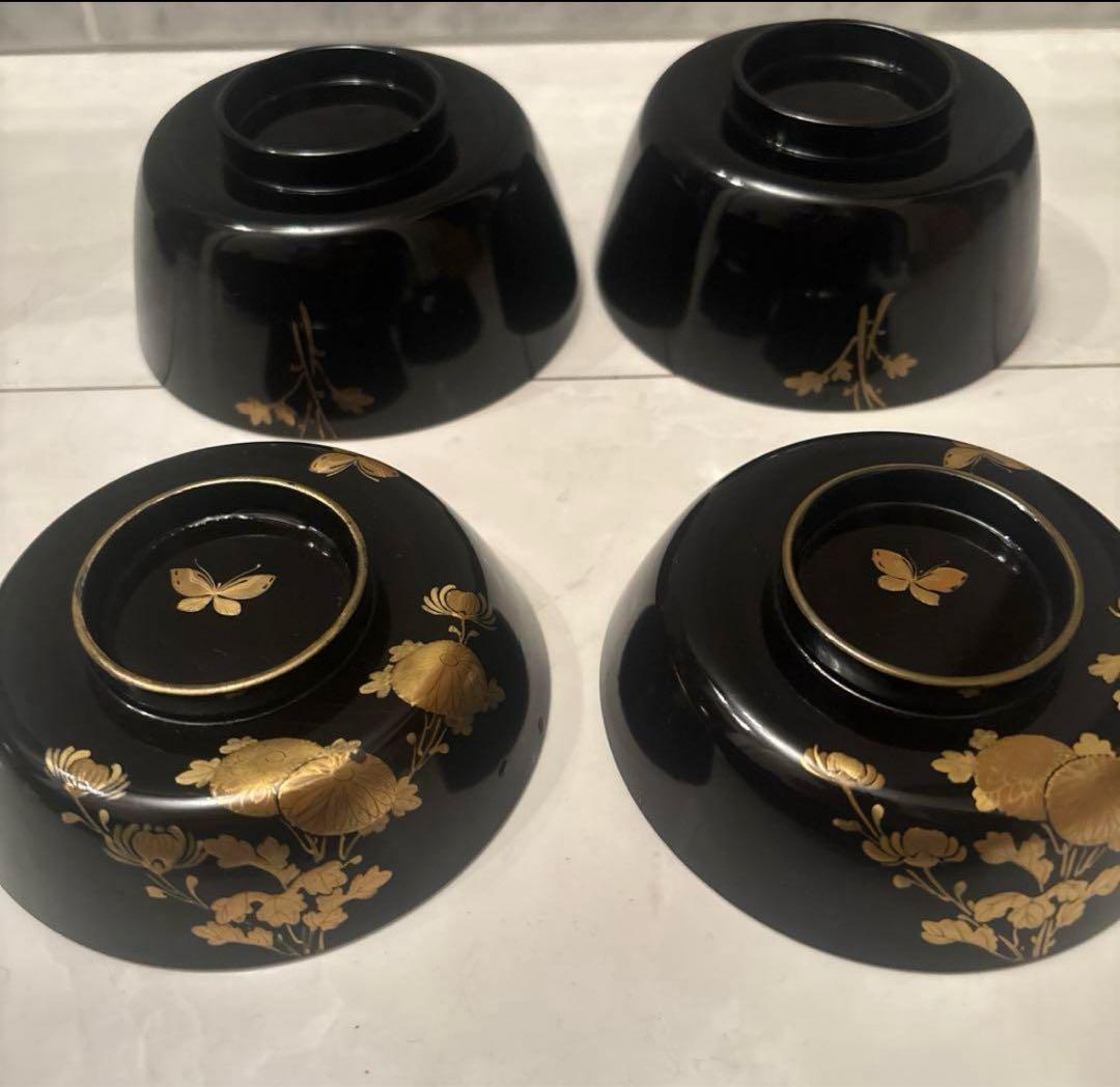 芸術的なお花、蝶々とふんだんに使われた金彩が美しい豪華絢爛な木製輪島漆塗お椀2客