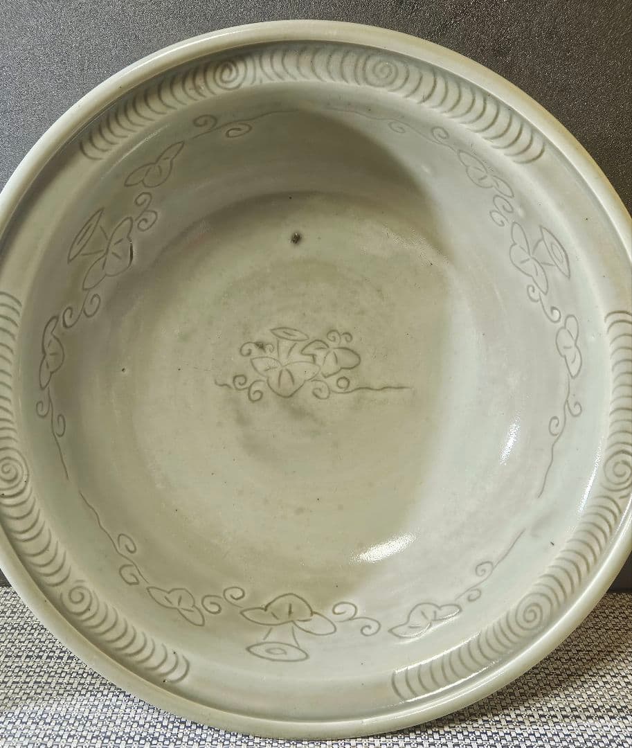 本物保証❗️】江戸時代前期 寛文期 初期伊万里青磁 陰刻草花 口縁