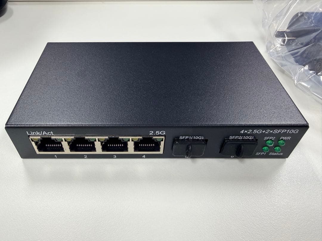 新品 スイッチ（2.5G×4・10G×2）と10G SFP+モジュール2個セット