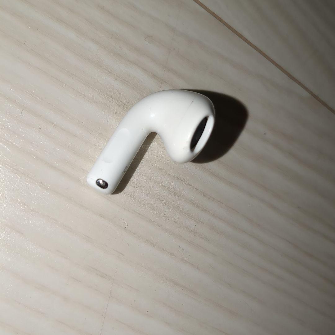 Apple AirPods 第4世代 右耳のみ R - メルカリ