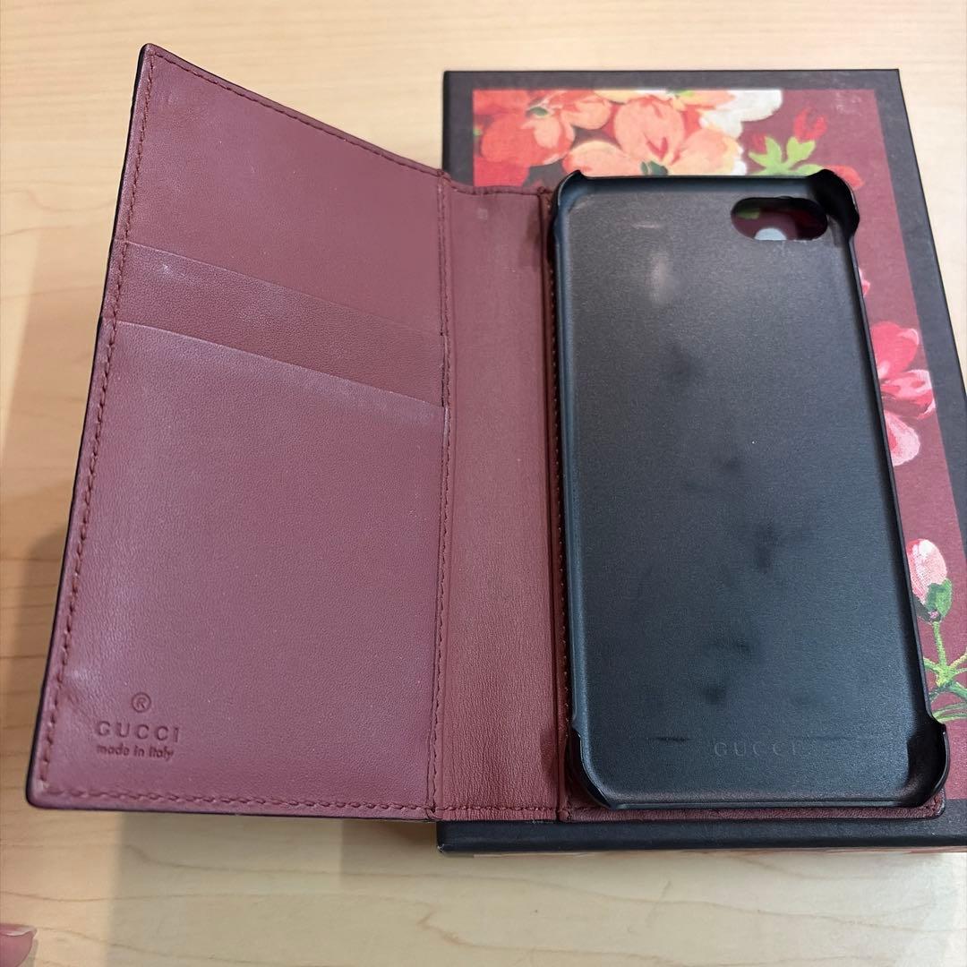 GUCCI グッチ GGスプリーム フローラ iPhone8ケース 手帳型箱あり
