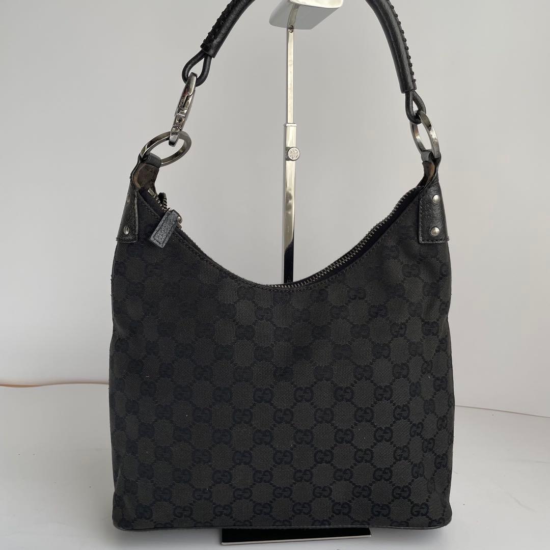 ✨極美品✨　GUCCI ショルダーバッグ　ggキャンバス　レザー　黒