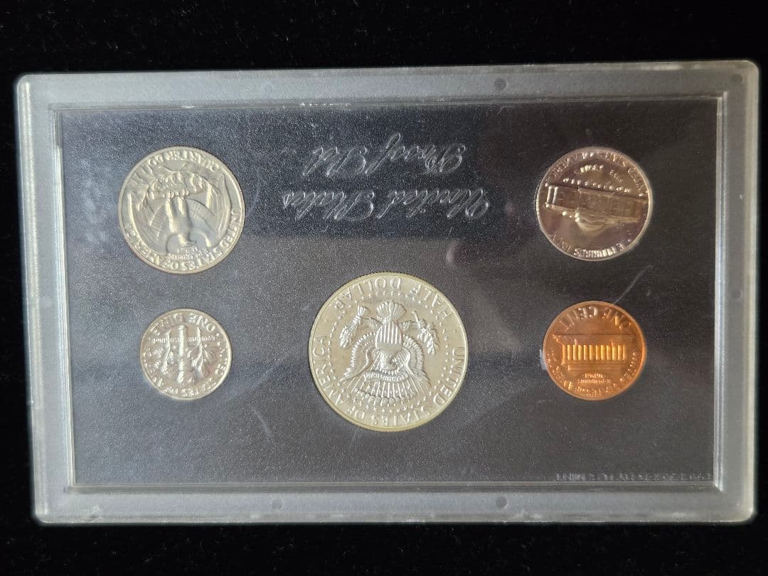 プルーフ) アメリカ合衆国 コインセット(銀貨入り) 1968 - メルカリ