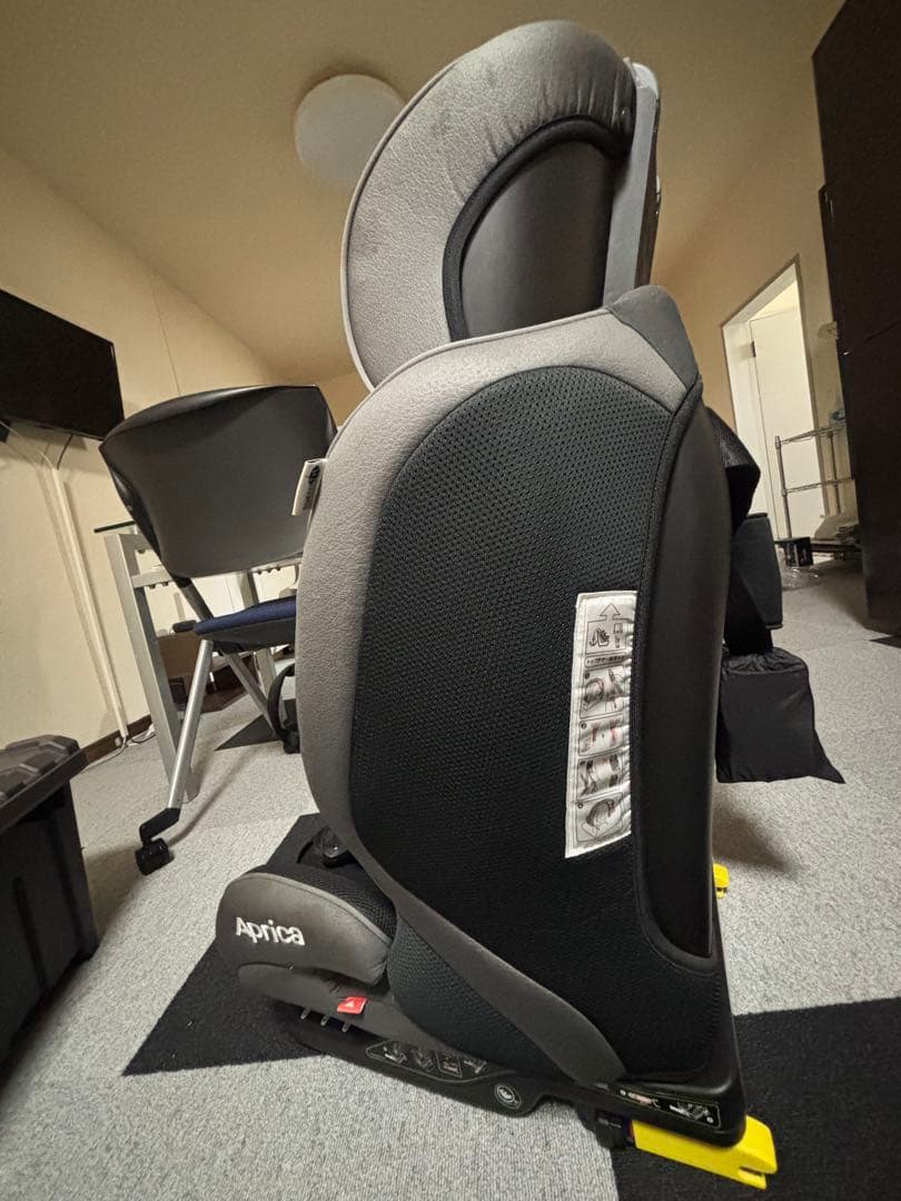 Aprica チャイルドシート ブラック/グレー