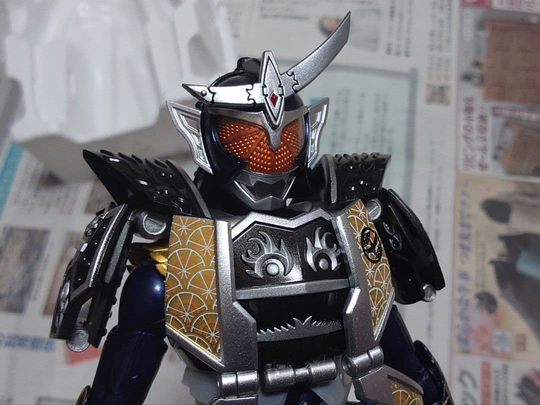 S.H.Figuarts 真骨彫製法 仮面ライダー鎧武 ジンバーレモンアームズ