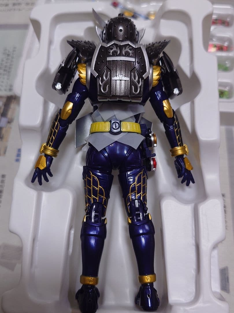 S.H.Figuarts 真骨彫製法 仮面ライダー鎧武 ジンバーレモンアームズ