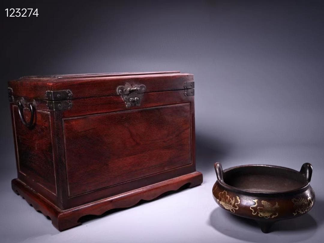 珍品旧蔵収純銅高レリーフ錾刻鎏金吉祥八宝香炉·老