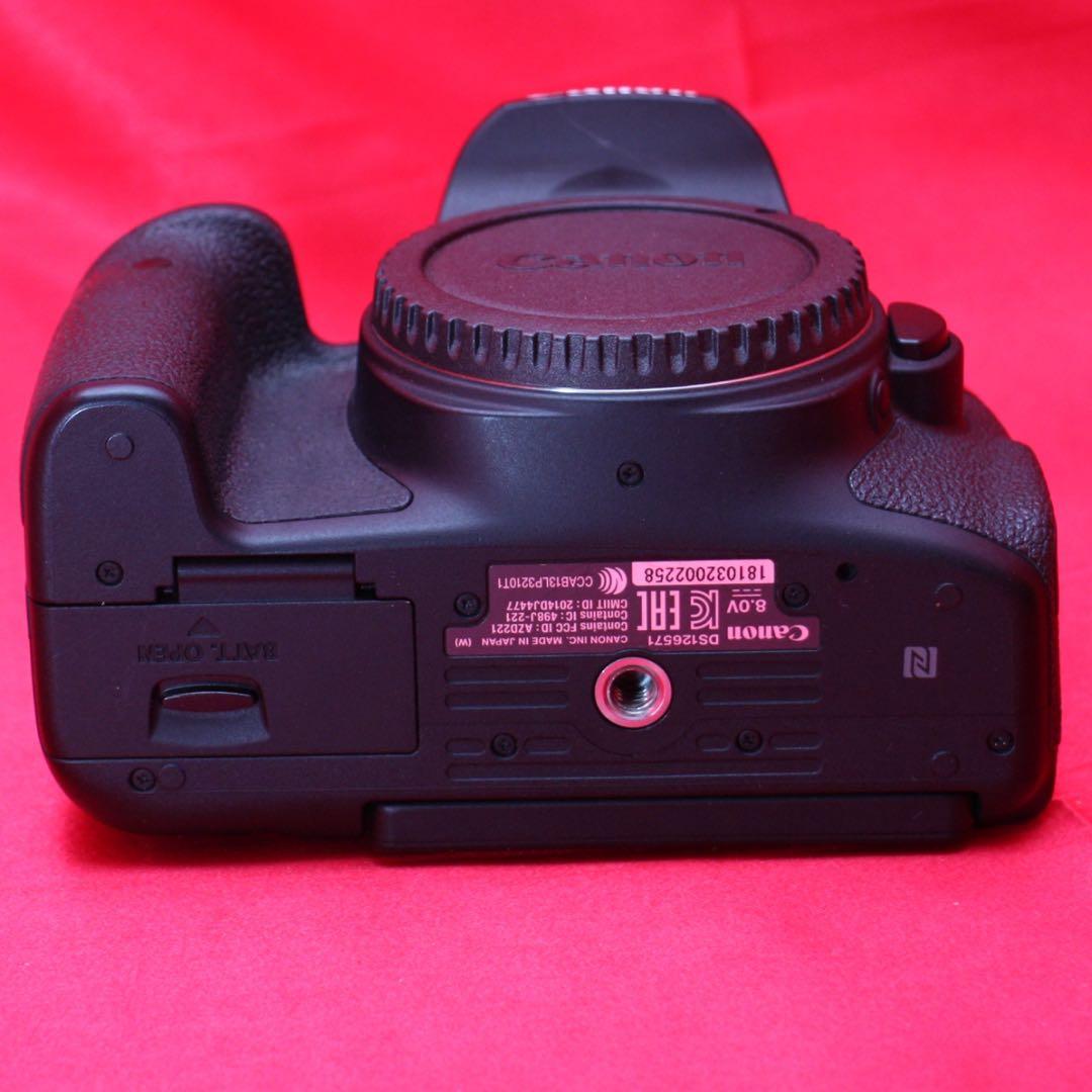 キャノン キス x8i デジタルカメラ 一眼レフ スマホ転送楽々 iPhone