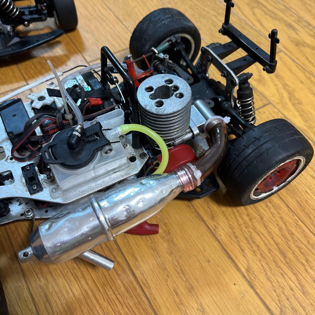 Kyoshoピュア10GPスパイダーエンジンカー2台